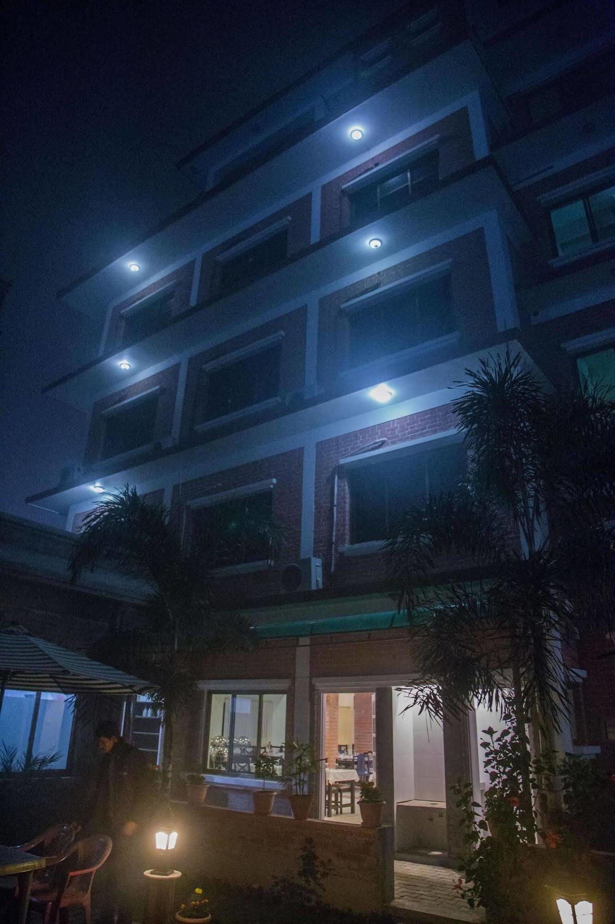 Hotel Ananda Inn Rummindei Exterior photo